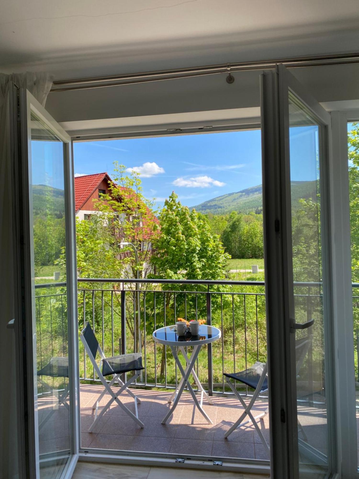 Wonder Home - Apartamenty W Malowniczej Okolicy, Z Balkonami I Widokiem Na Gory Карпач Экстерьер фото